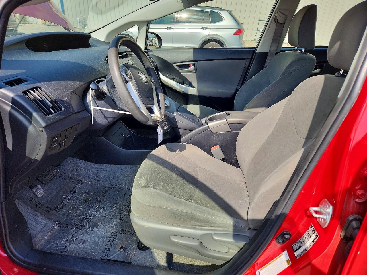 2014 TOYOTA PRIUS THREE photo 13