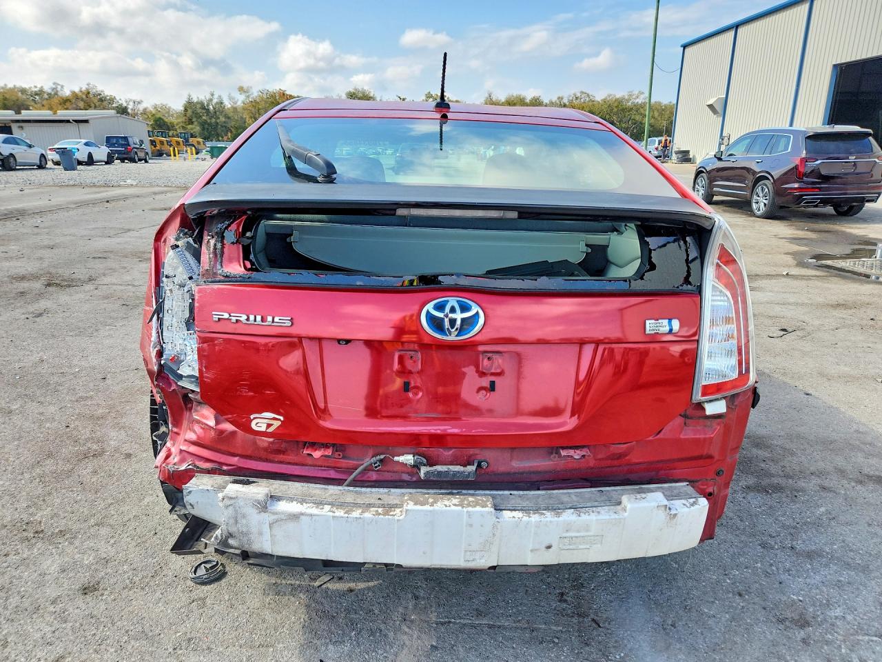 2014 TOYOTA PRIUS THREE photo 11