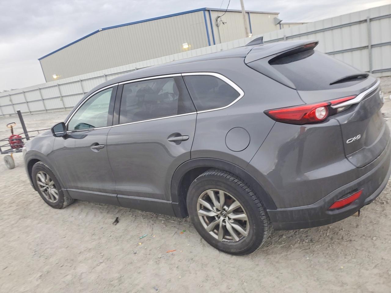 2018 MAZDA CX-9 TOURING photo 2