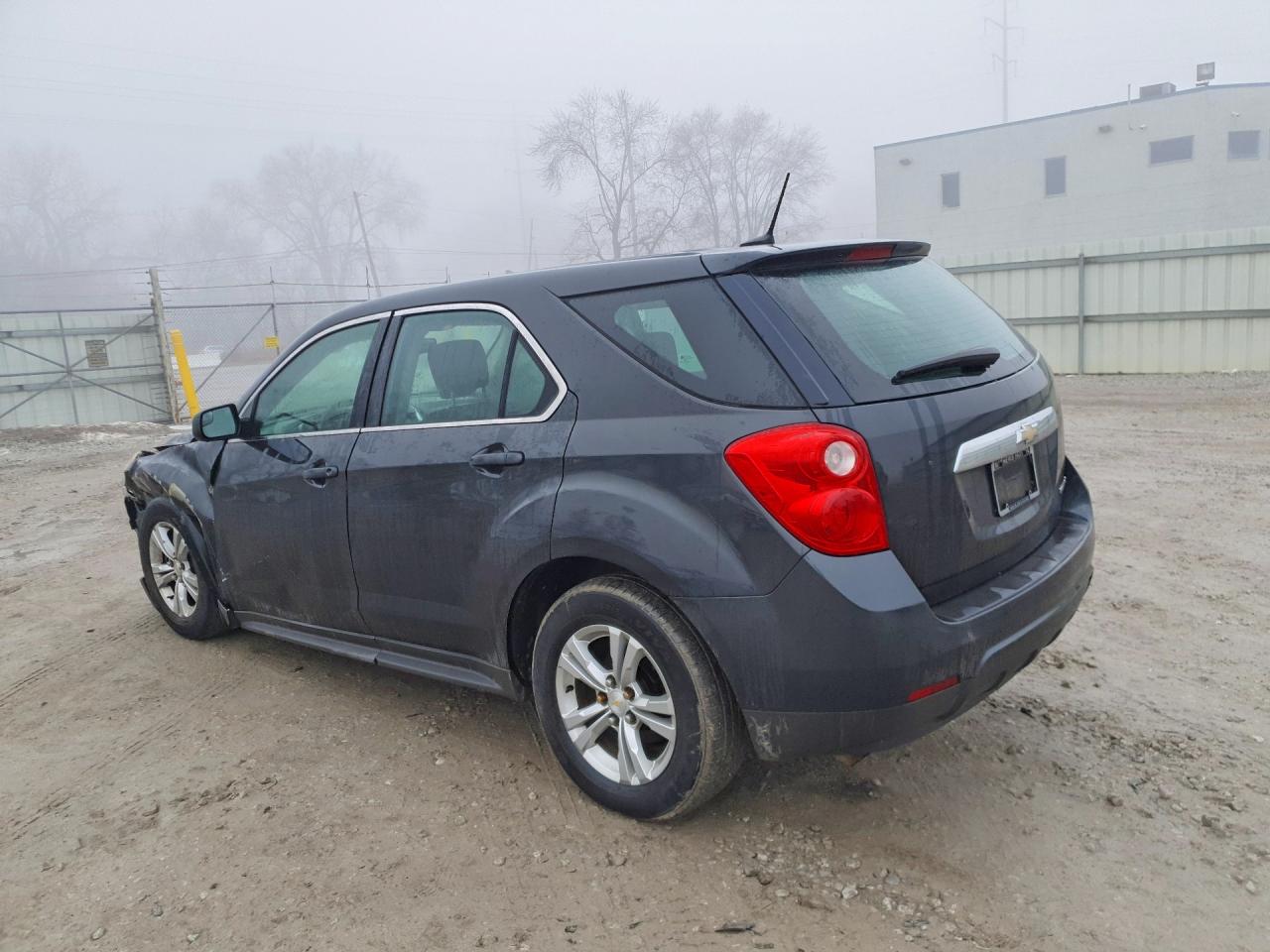 2014 CHEVROLET EQUINOX LS photo 3