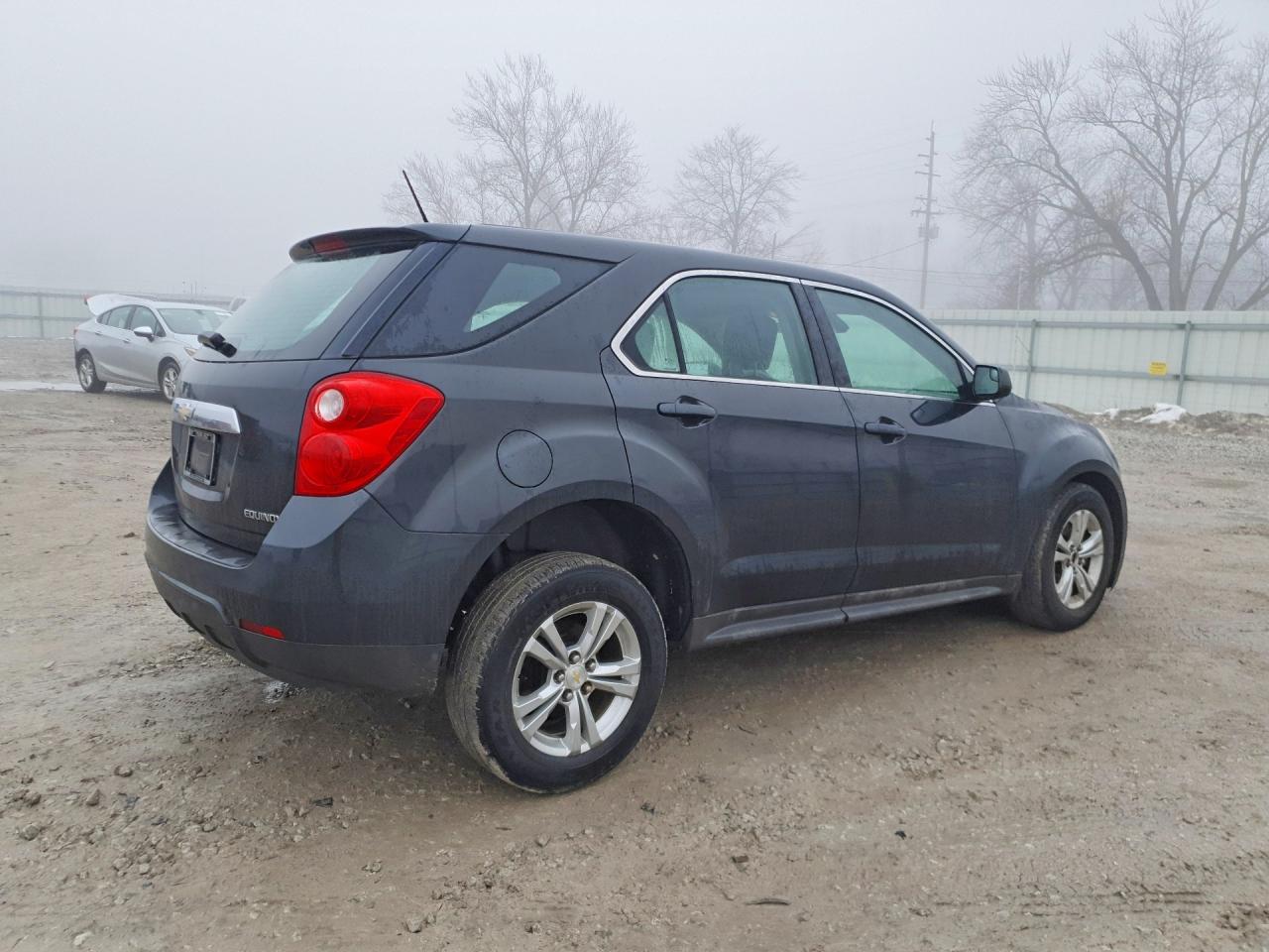 2014 CHEVROLET EQUINOX LS photo 5