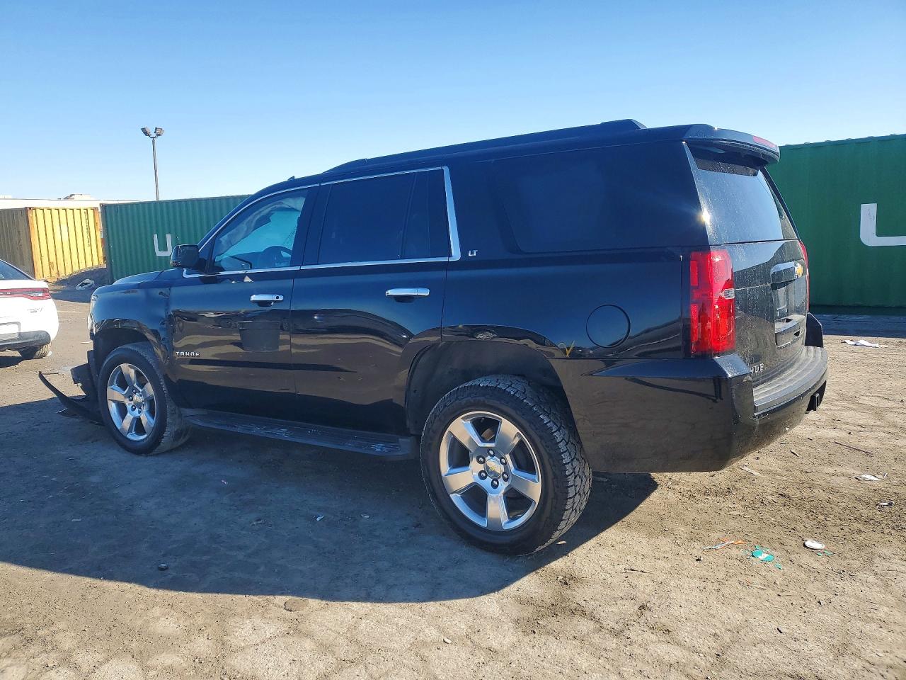 2016 CHEVROLET TAHOE K1500 LT photo 2
