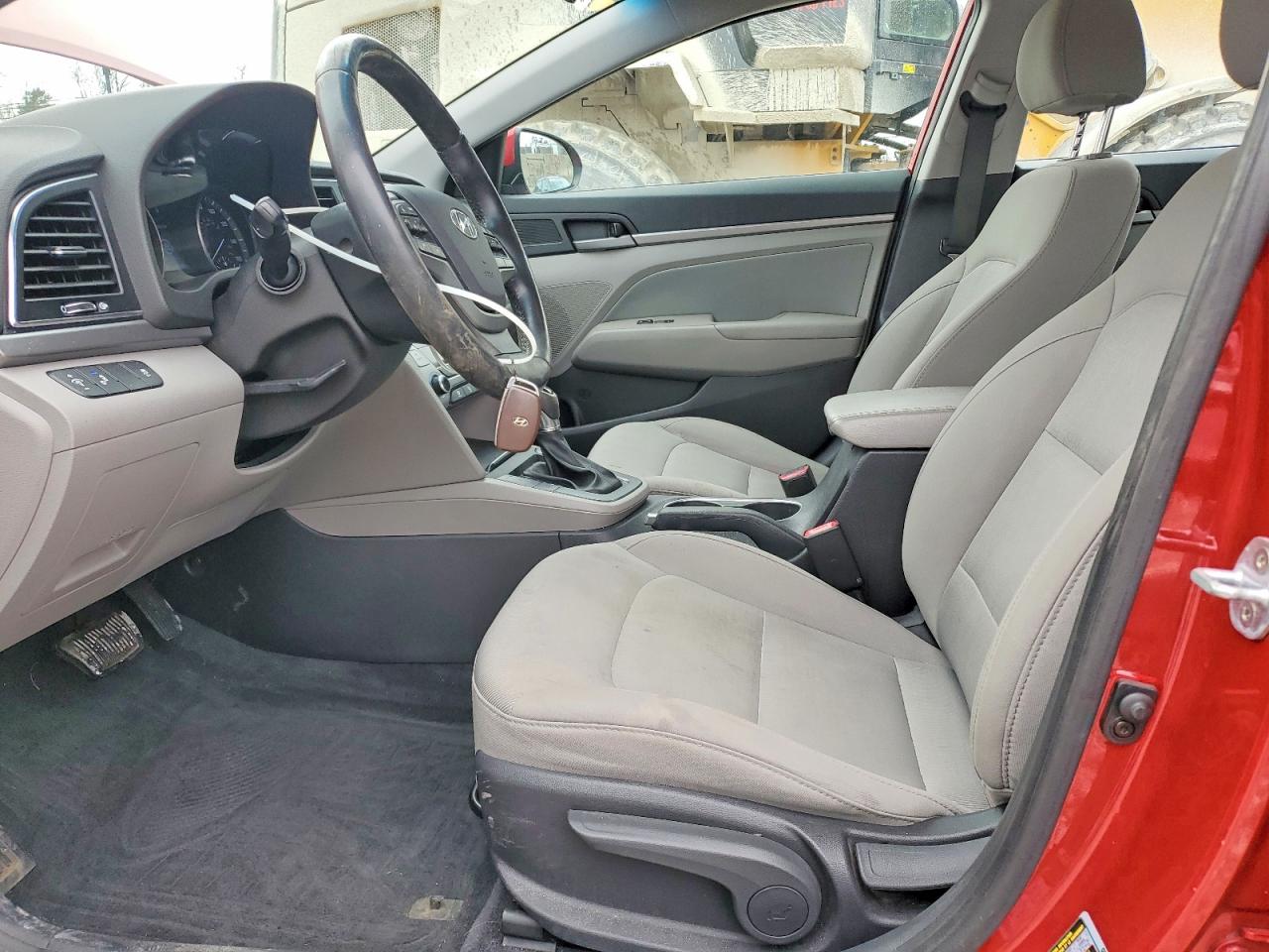 2017 HYUNDAI ELANTRA SE photo 13