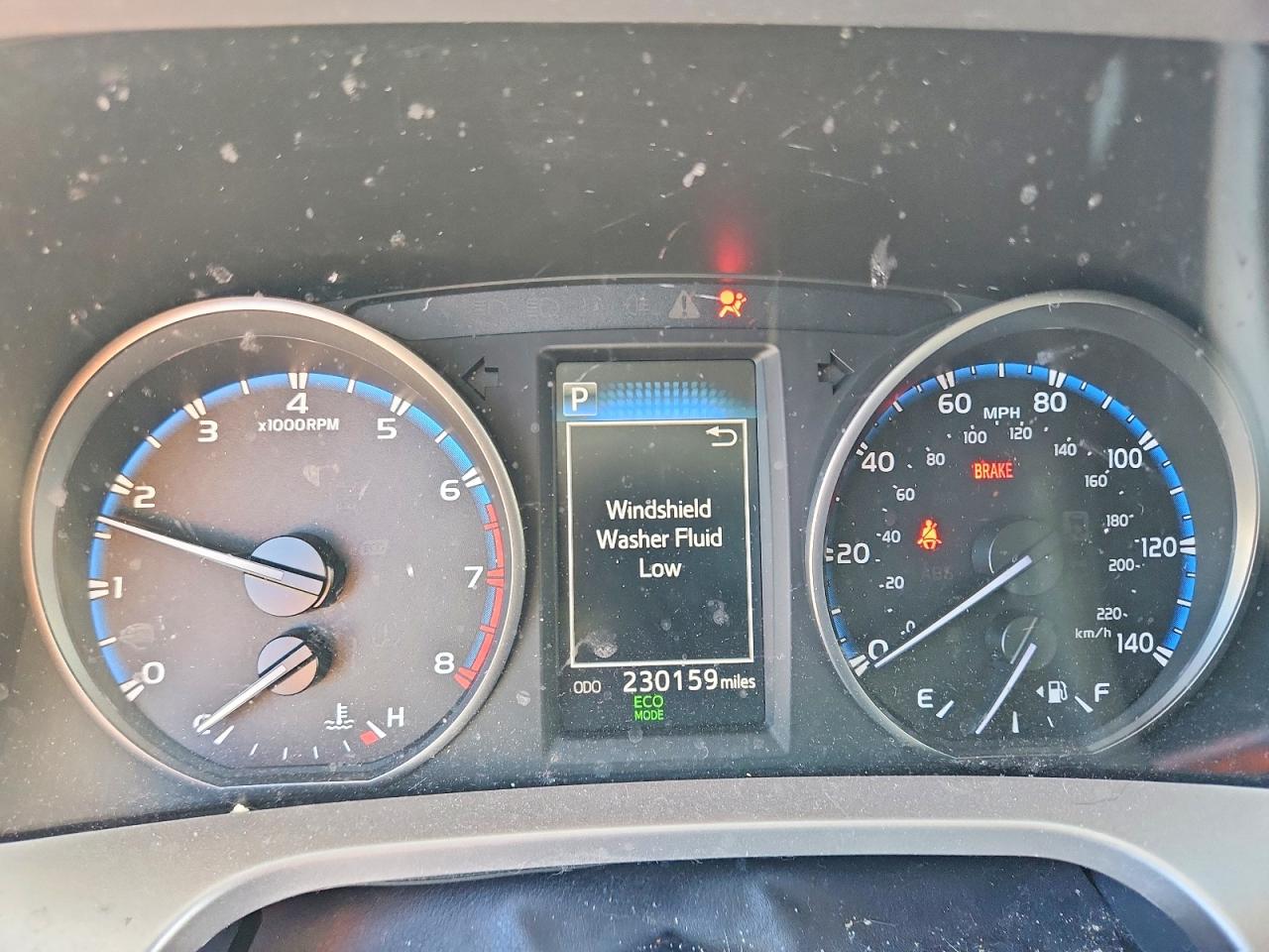 2018 TOYOTA RAV4 LE photo 25