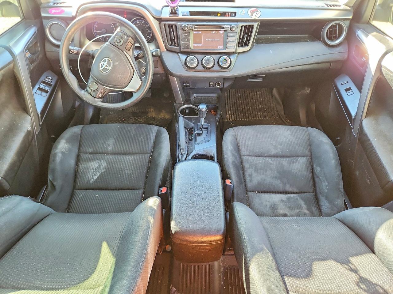 2018 TOYOTA RAV4 LE photo 22