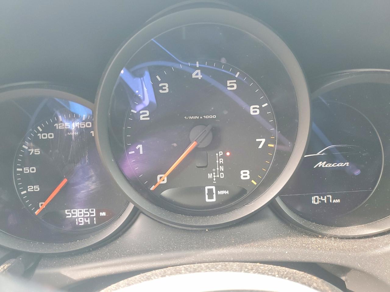 2018 PORSCHE MACAN photo 9