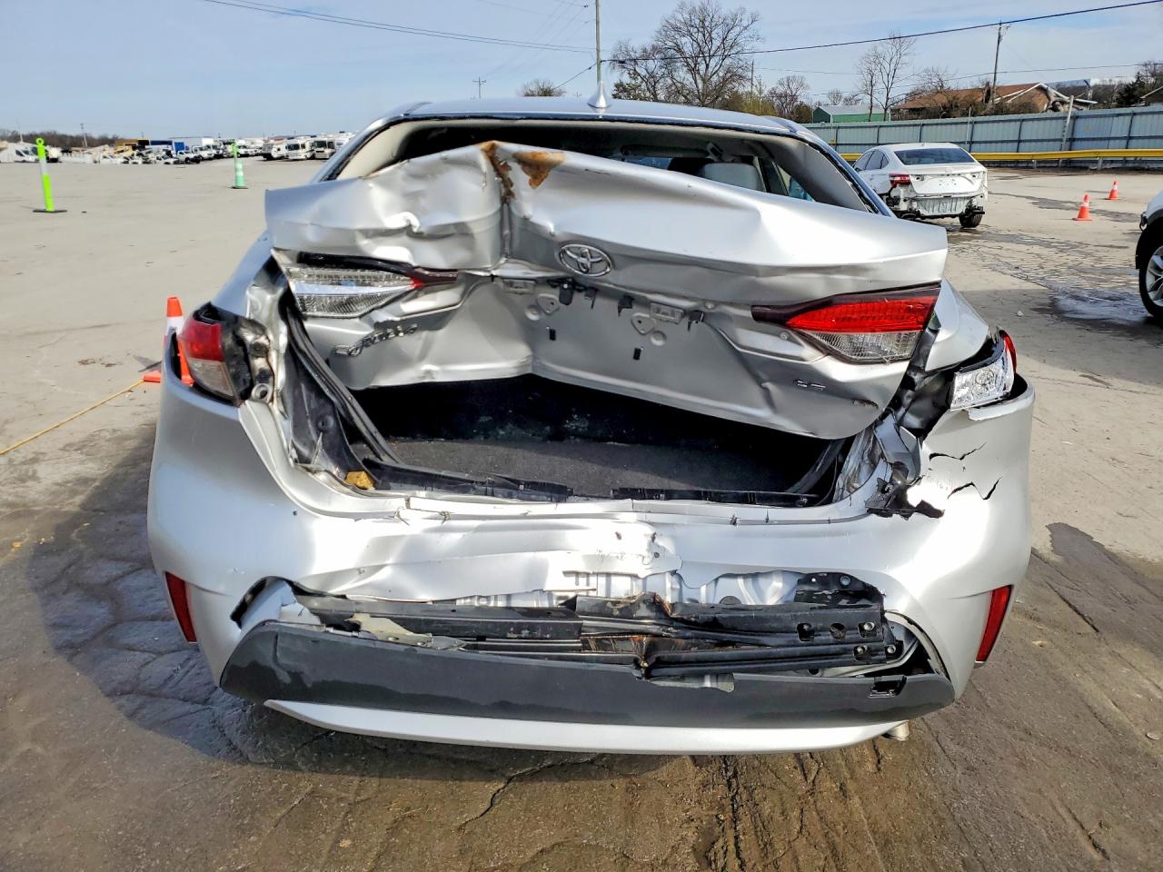 2020 TOYOTA COROLLA LE photo 11