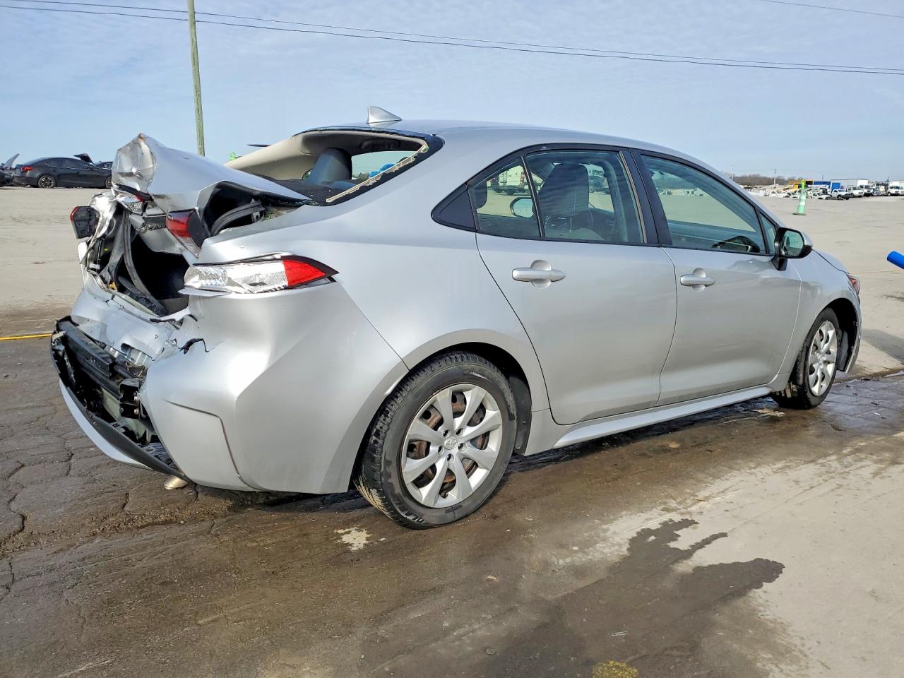 2020 TOYOTA COROLLA LE photo 5