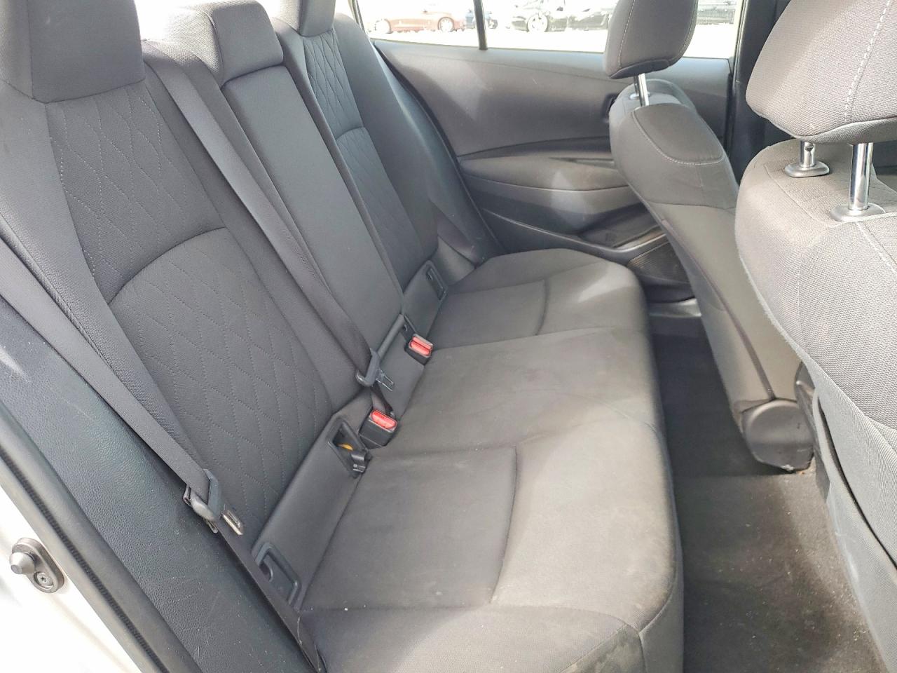 2020 TOYOTA COROLLA LE photo 19