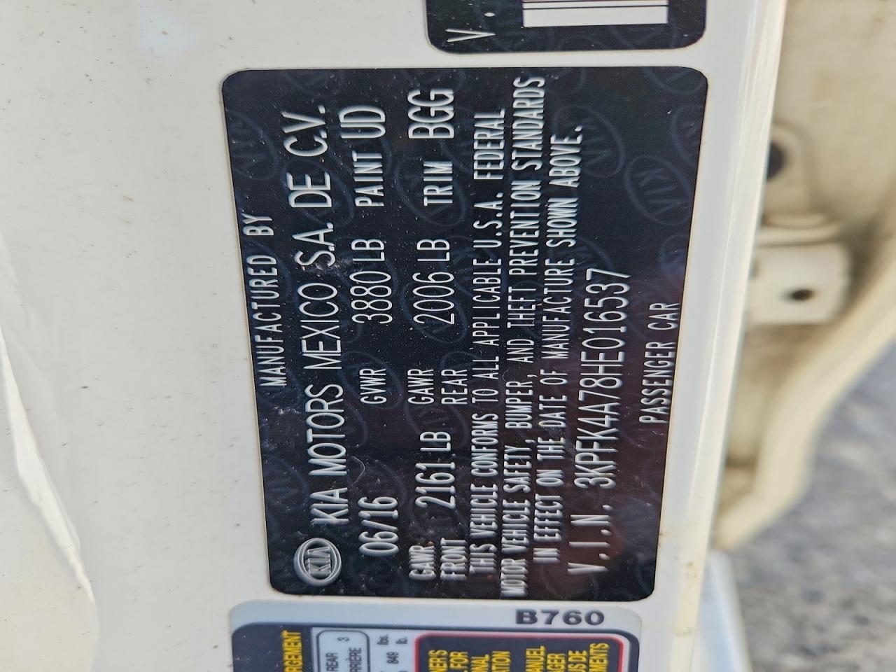 2017 KIA FORTE LX photo 34