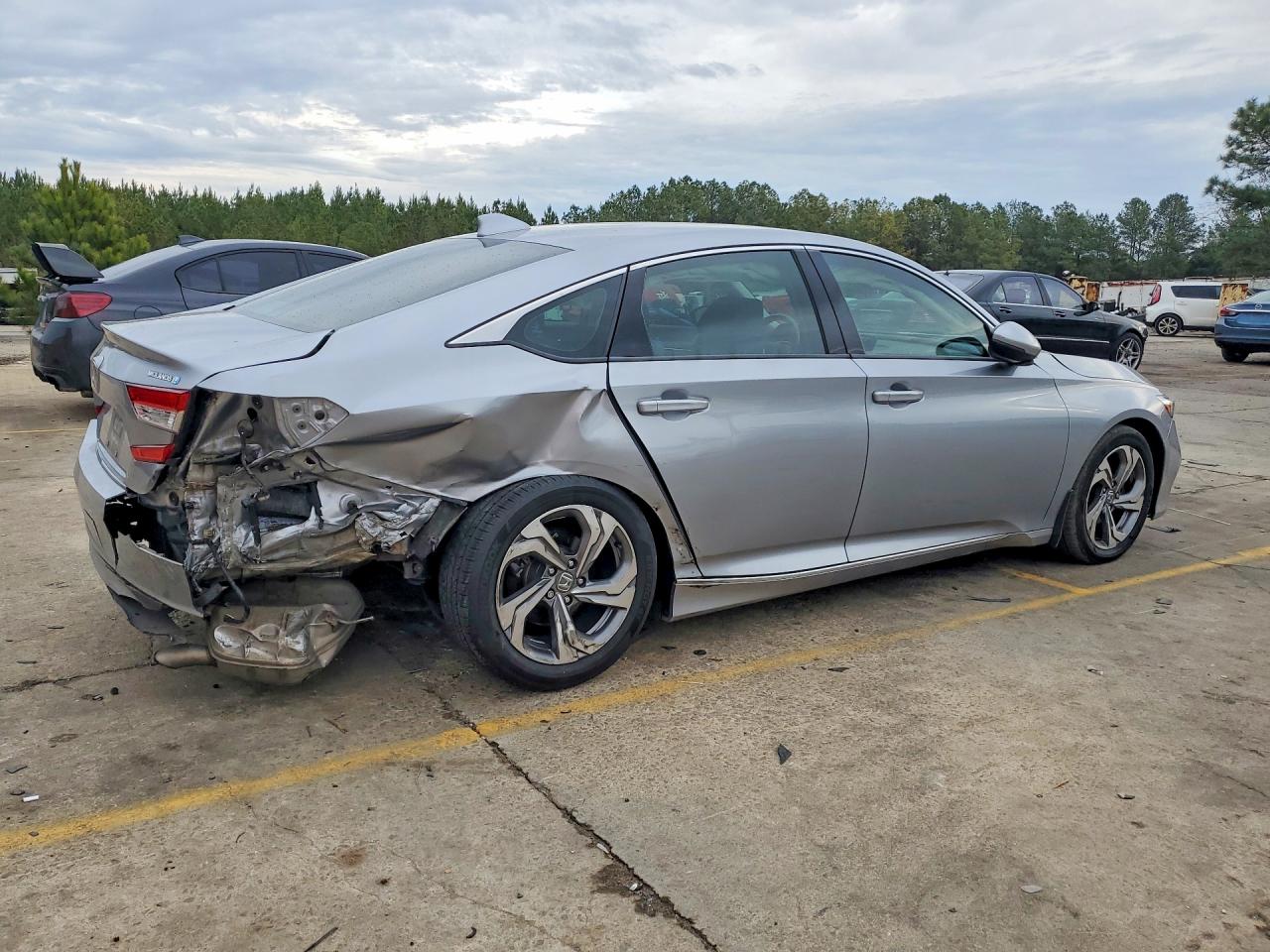 2018 HONDA ACCORD EXL photo 5