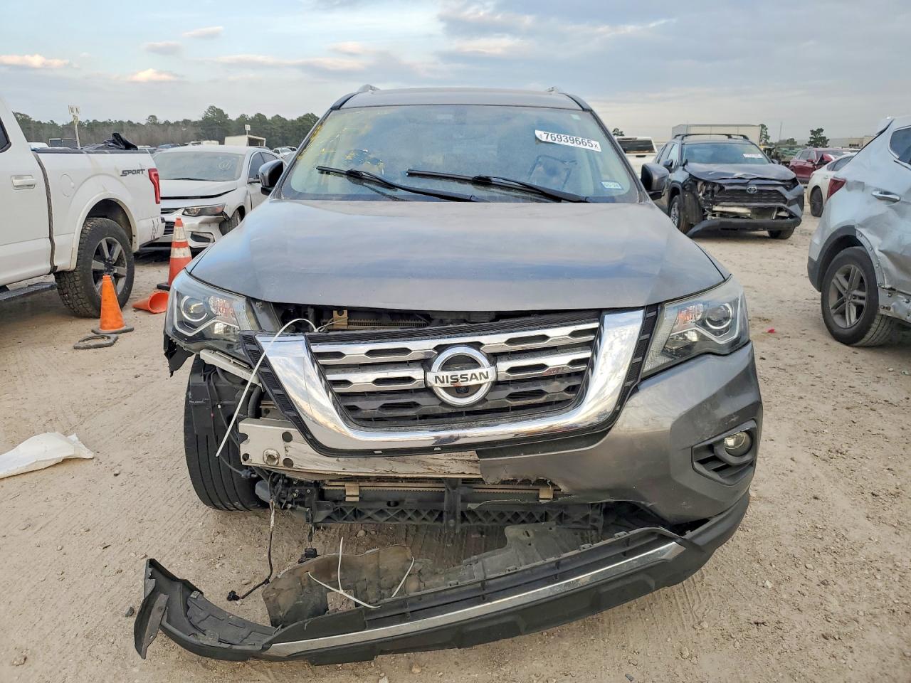 2020 NISSAN PATHFINDER PLATINUM photo 9