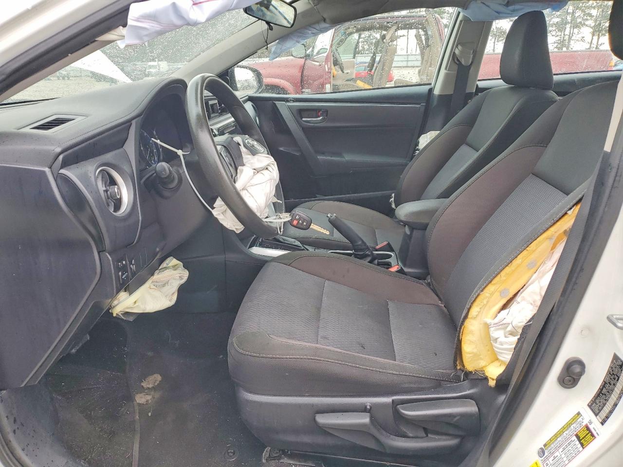 2018 TOYOTA COROLLA L photo 13