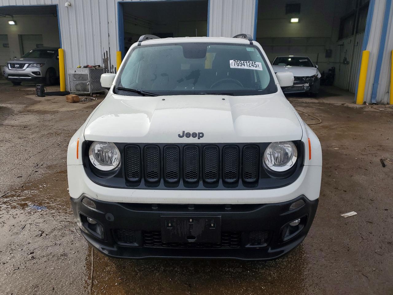 2017 JEEP RENEGADE LATITUDE photo 9