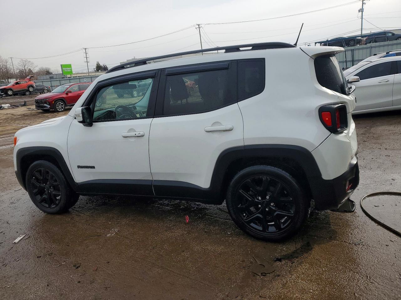 2017 JEEP RENEGADE LATITUDE photo 3