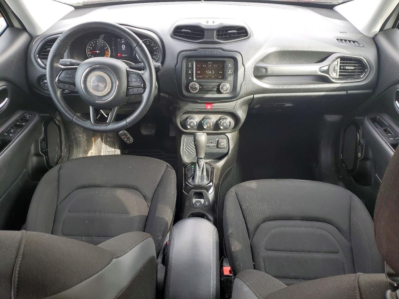 2017 JEEP RENEGADE LATITUDE photo 15