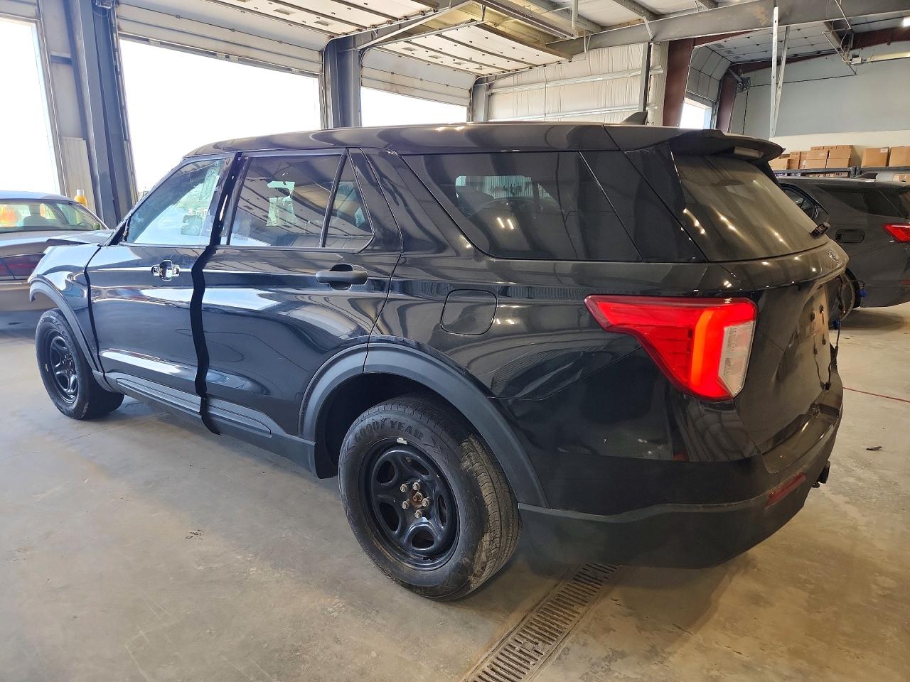 2023 FORD EXPLORER POLICE INTERCEPTOR photo 2