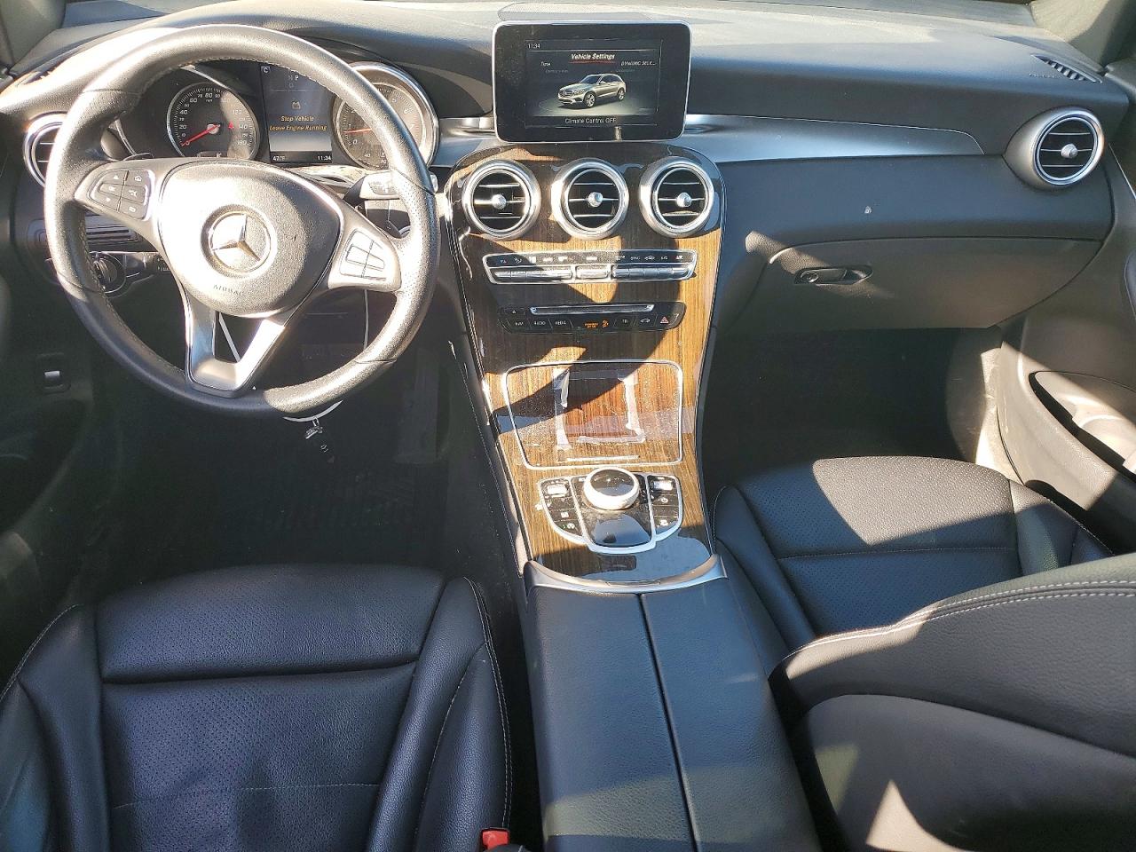 2017 MERCEDES-BENZ GLC 300 4MATIC photo 8