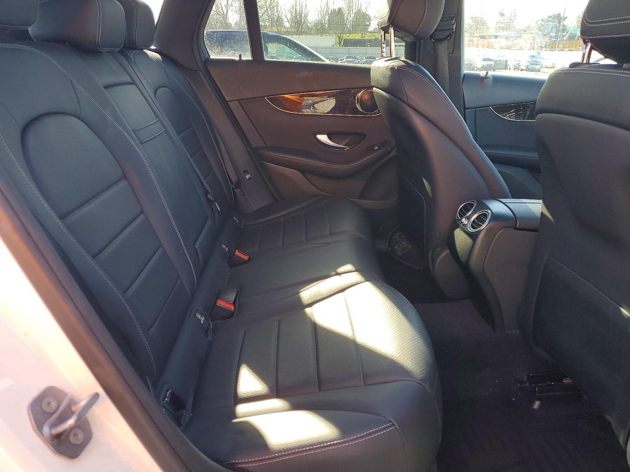 2017 MERCEDES-BENZ GLC 300 4MATIC photo 10