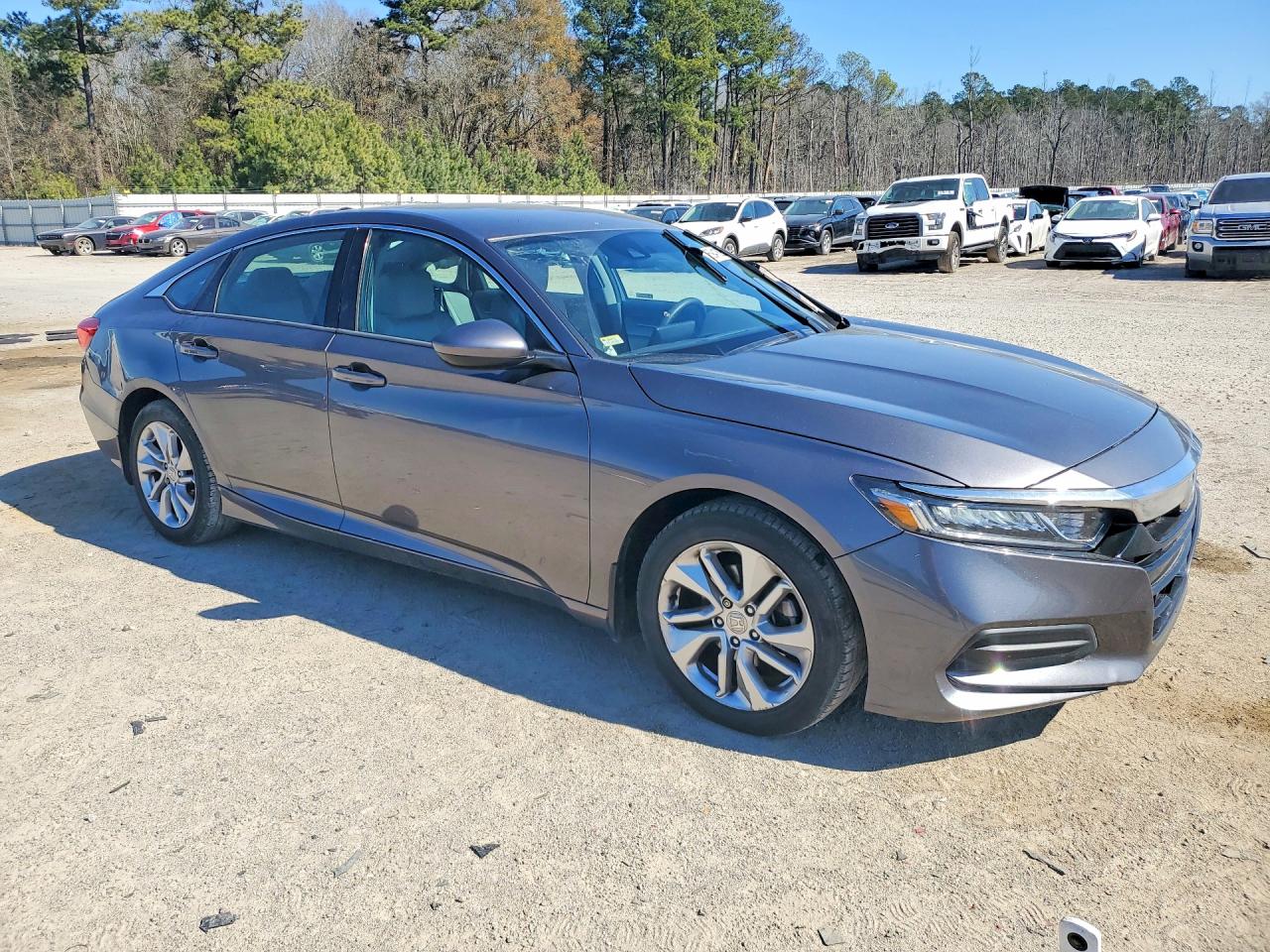 2018 HONDA ACCORD photo 7