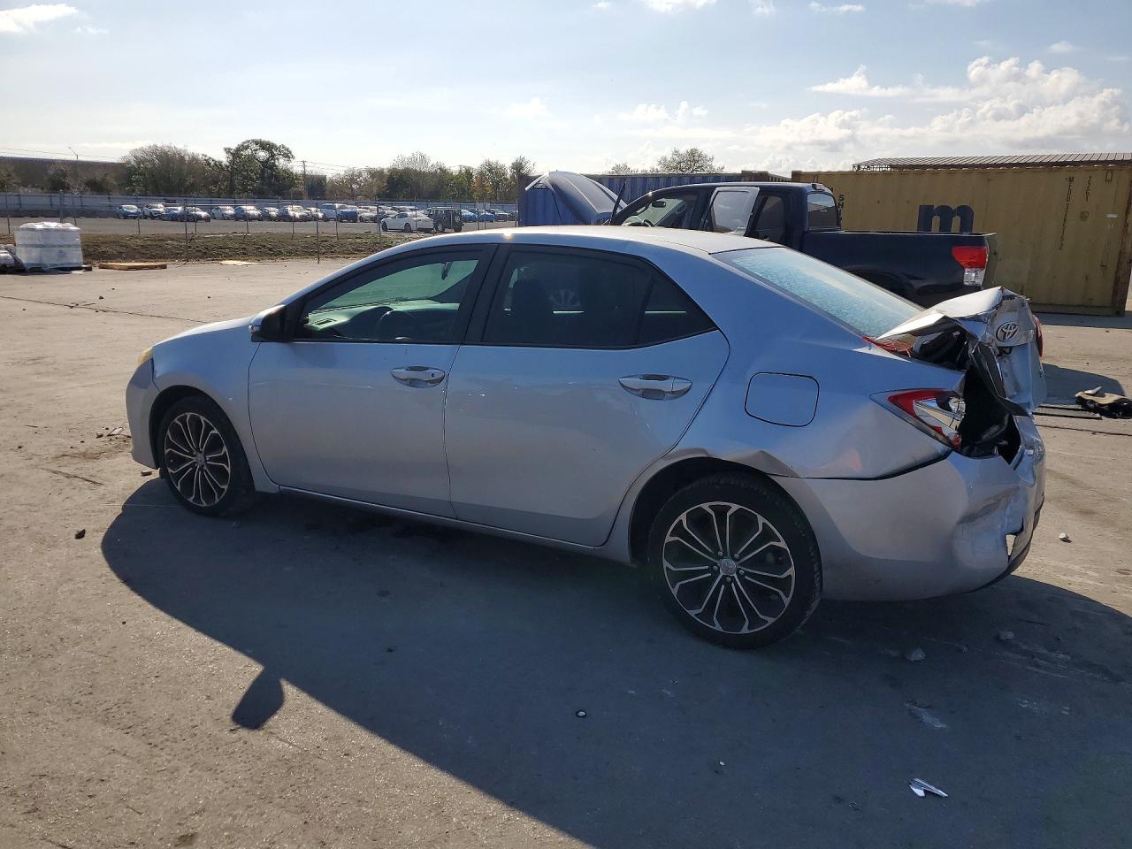 2016 TOYOTA COROLLA L photo 4