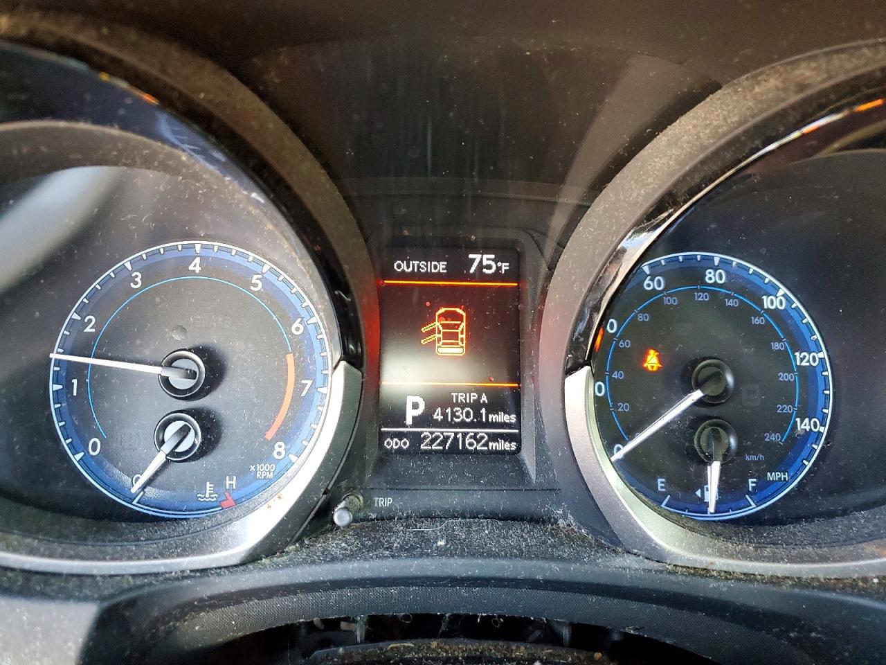 2016 TOYOTA COROLLA L photo 25