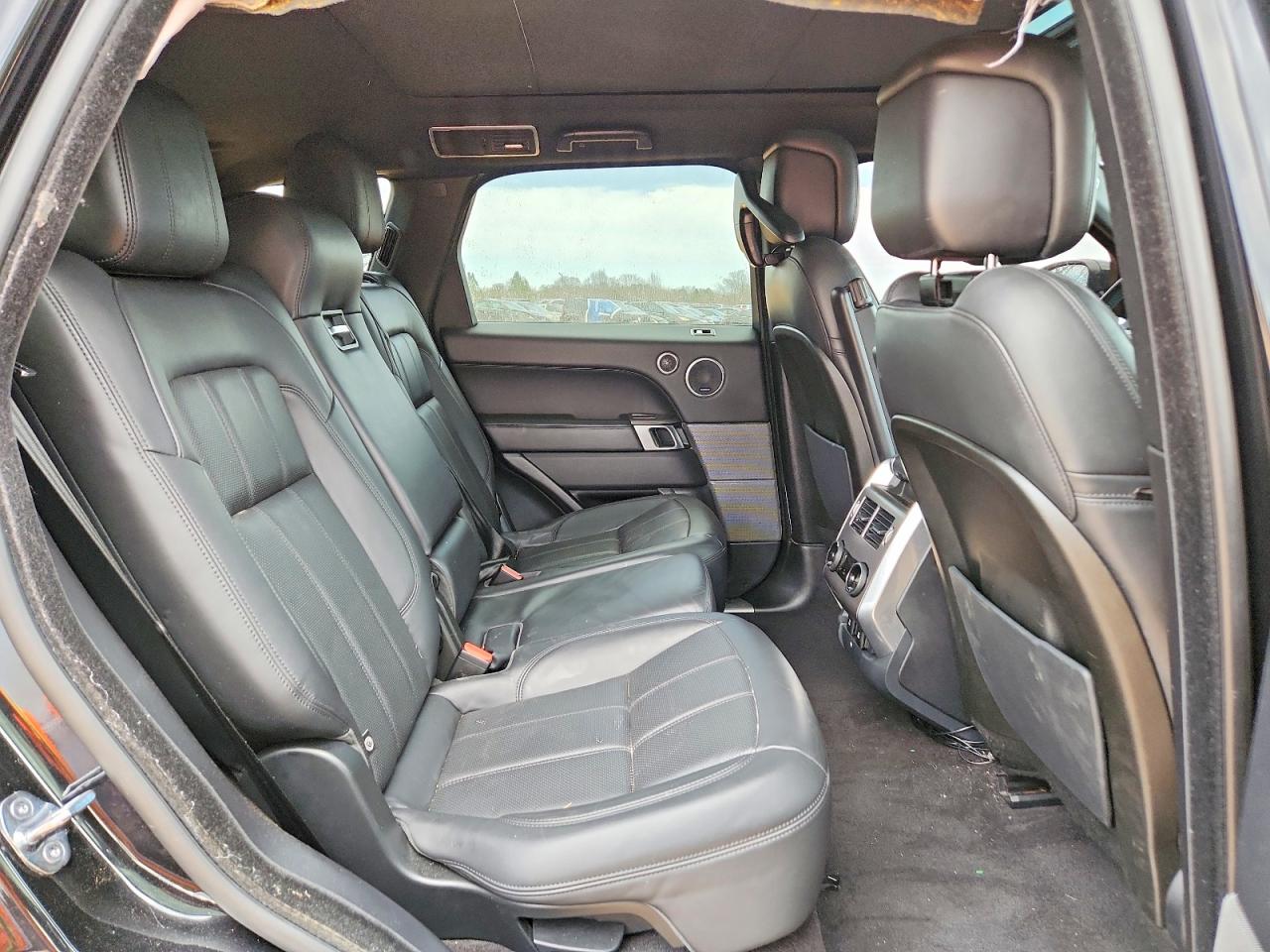 2019 LAND ROVER RANGE ROVER SPORT HSE photo 20
