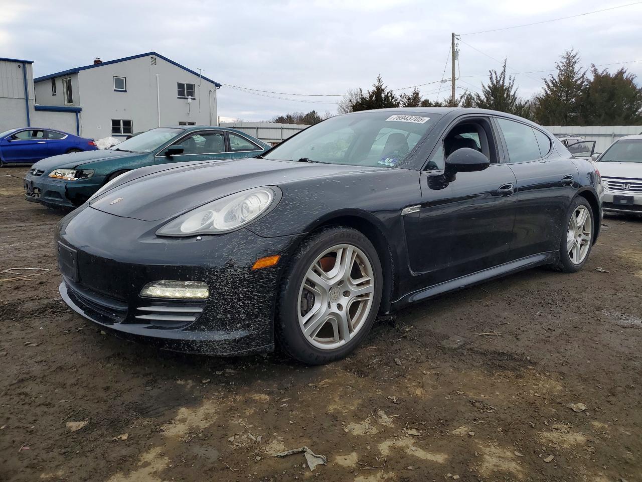 2013 PORSCHE PANAMERA