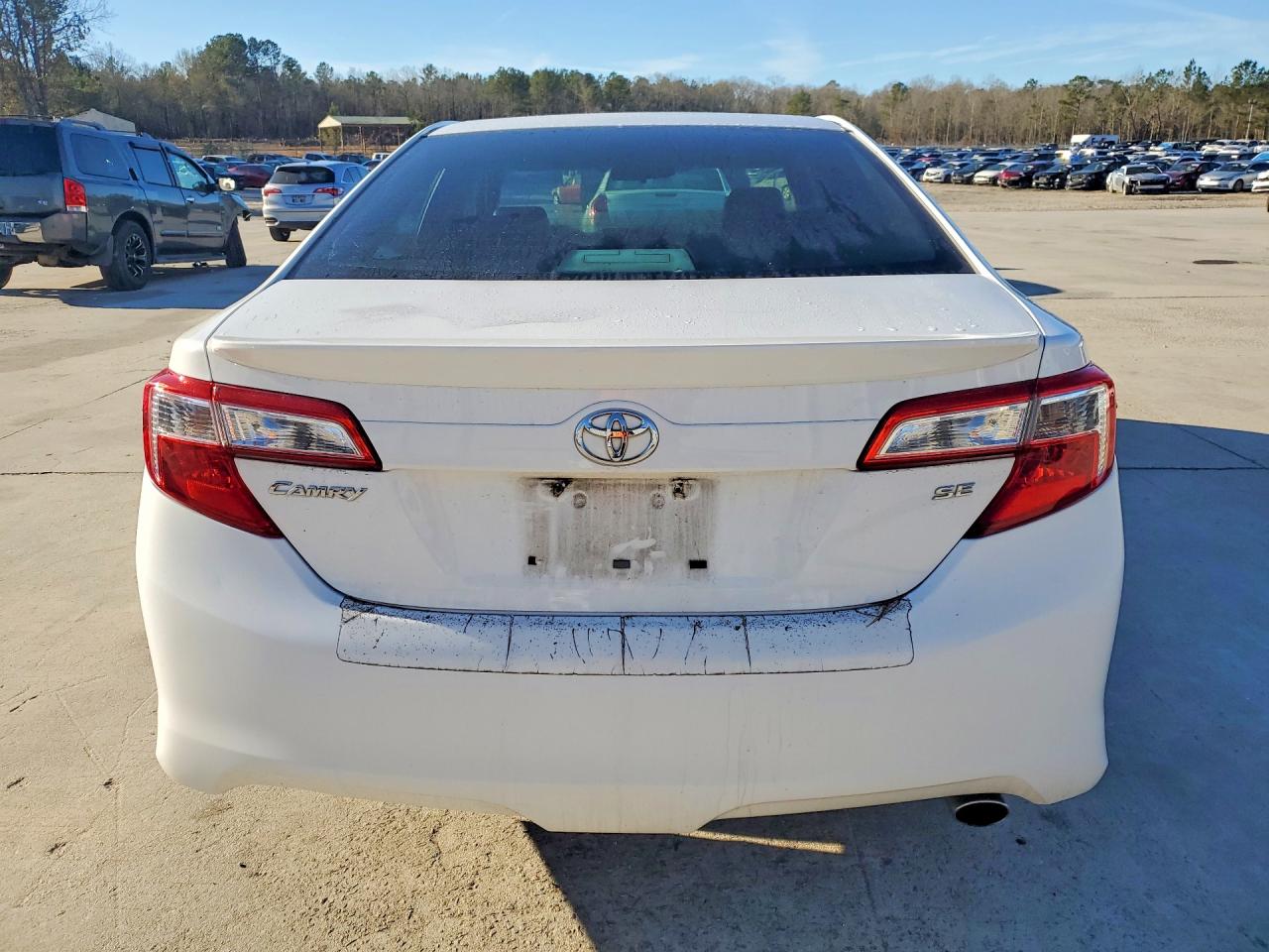 2012 TOYOTA CAMRY BASE photo 11
