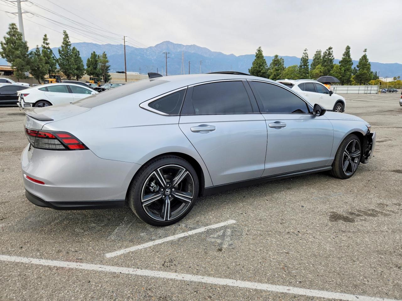 2025 HONDA ACCORD HYBRID SPORT photo 5