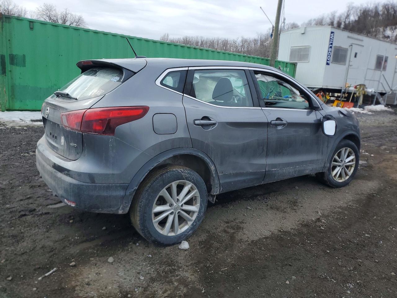 2018 NISSAN ROGUE SPORT S photo 5