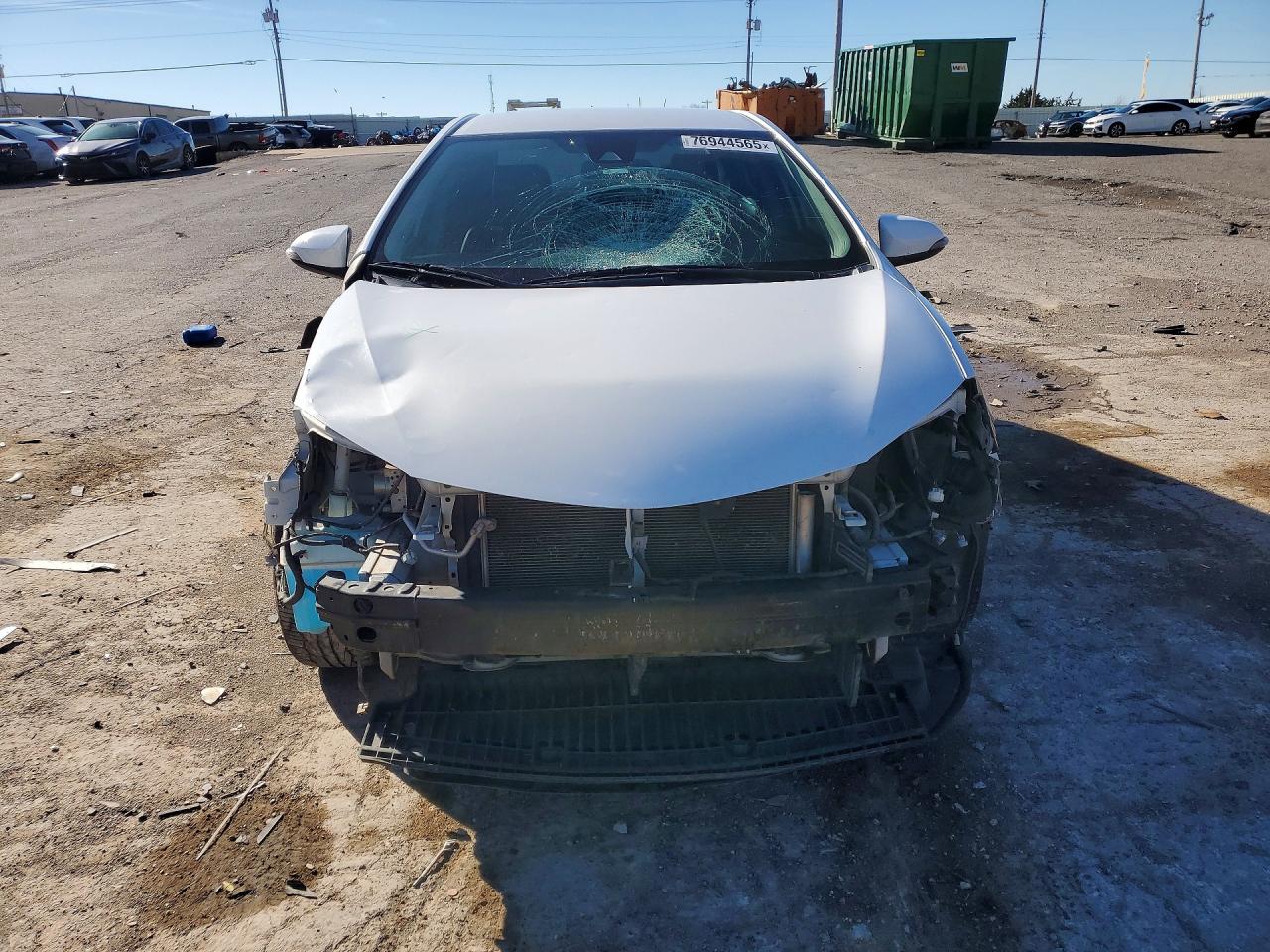 2017 TOYOTA COROLLA SE photo 5