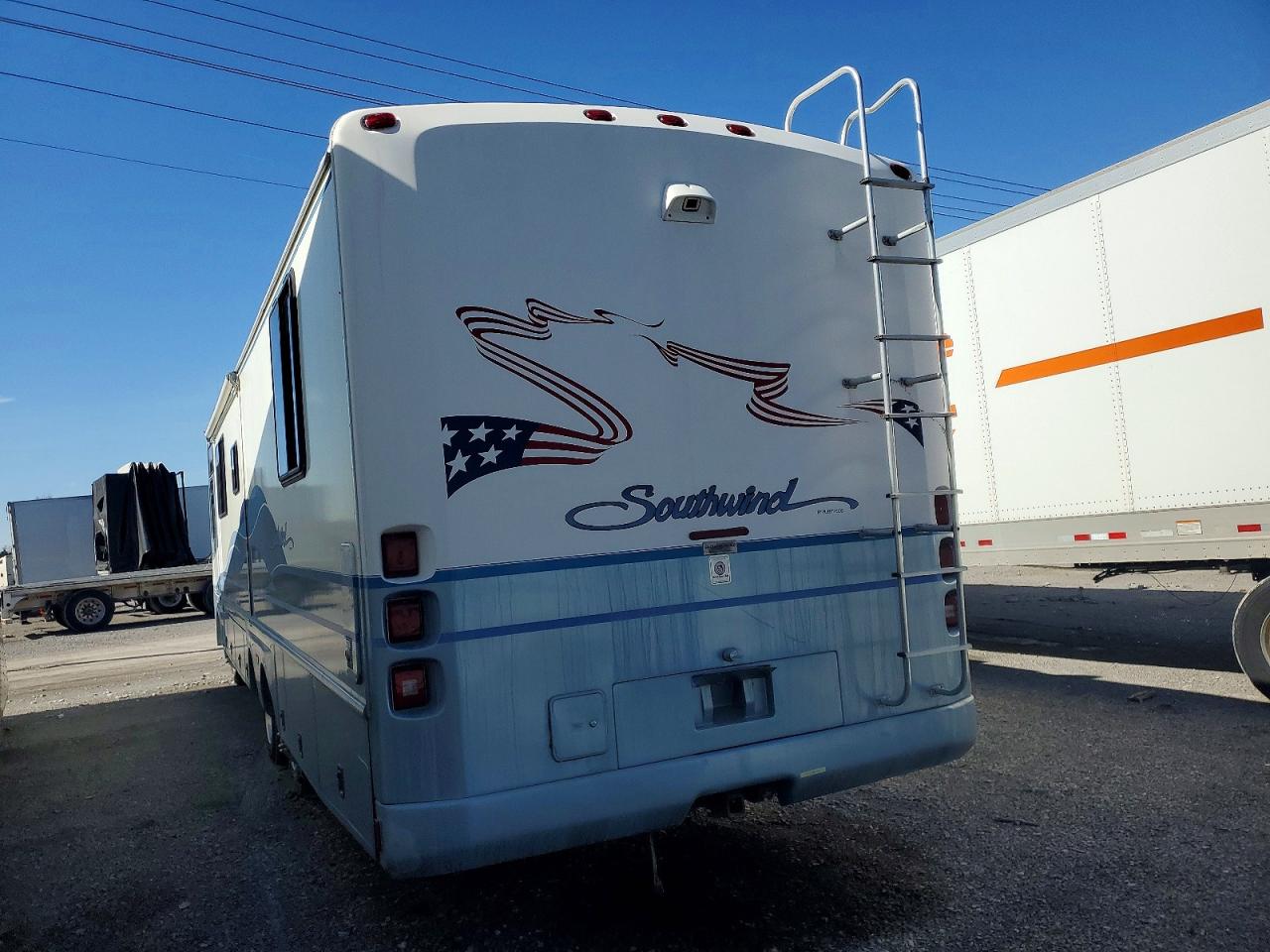 1999 FORD SOUTHWIND RV photo 3