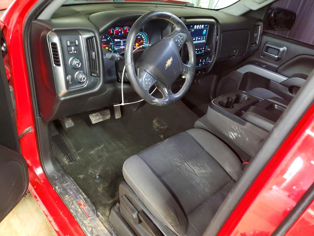 2018 CHEVROLET SILVERADO K1500 LT photo 8
