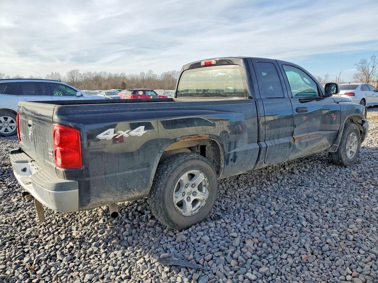 2005 DODGE DAKOTA SLT photo 7
