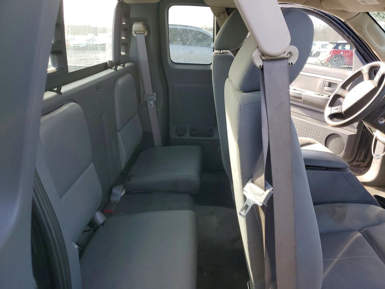 2005 DODGE DAKOTA SLT photo 28