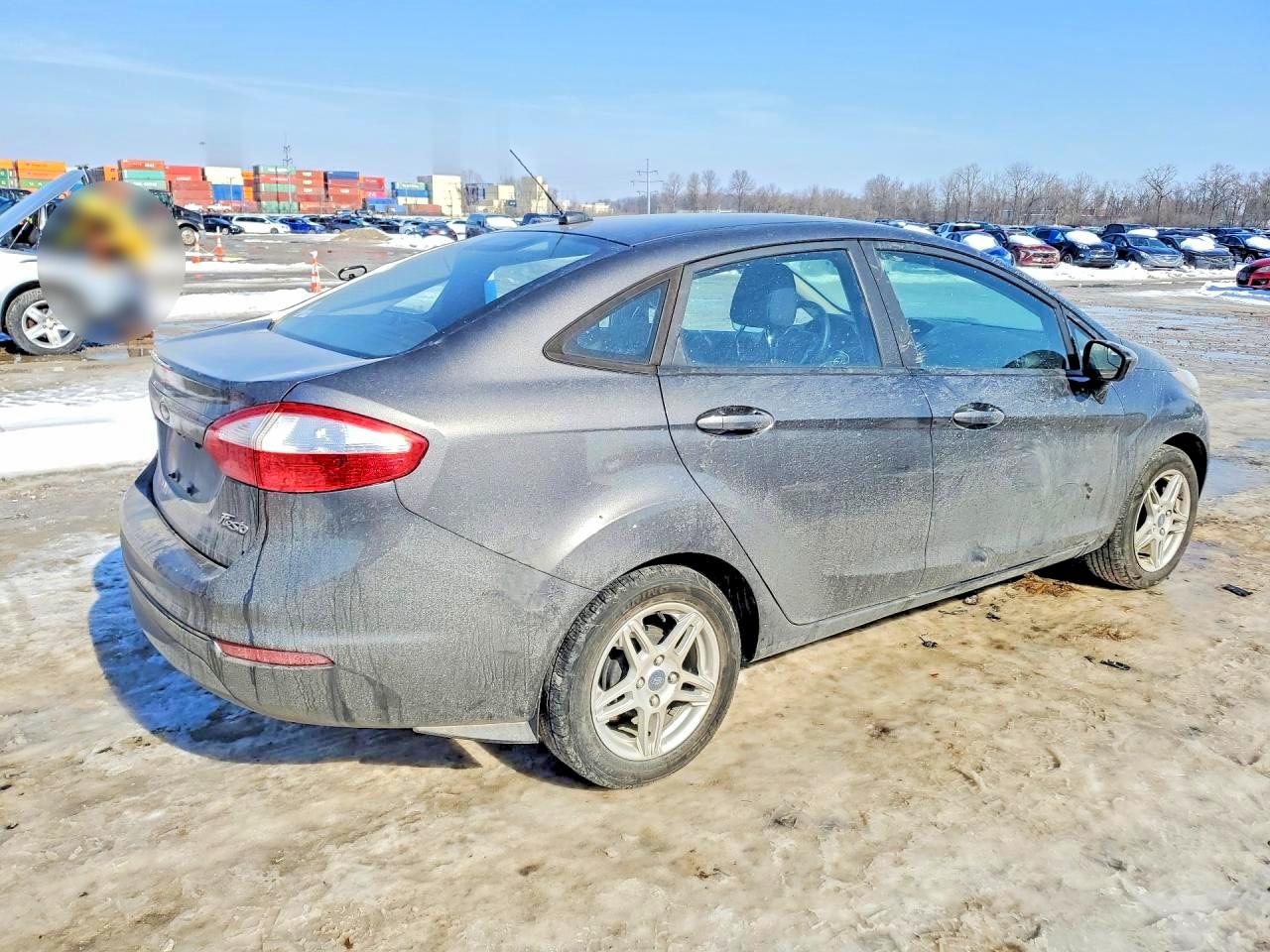 2019 FORD FIESTA SE photo 5
