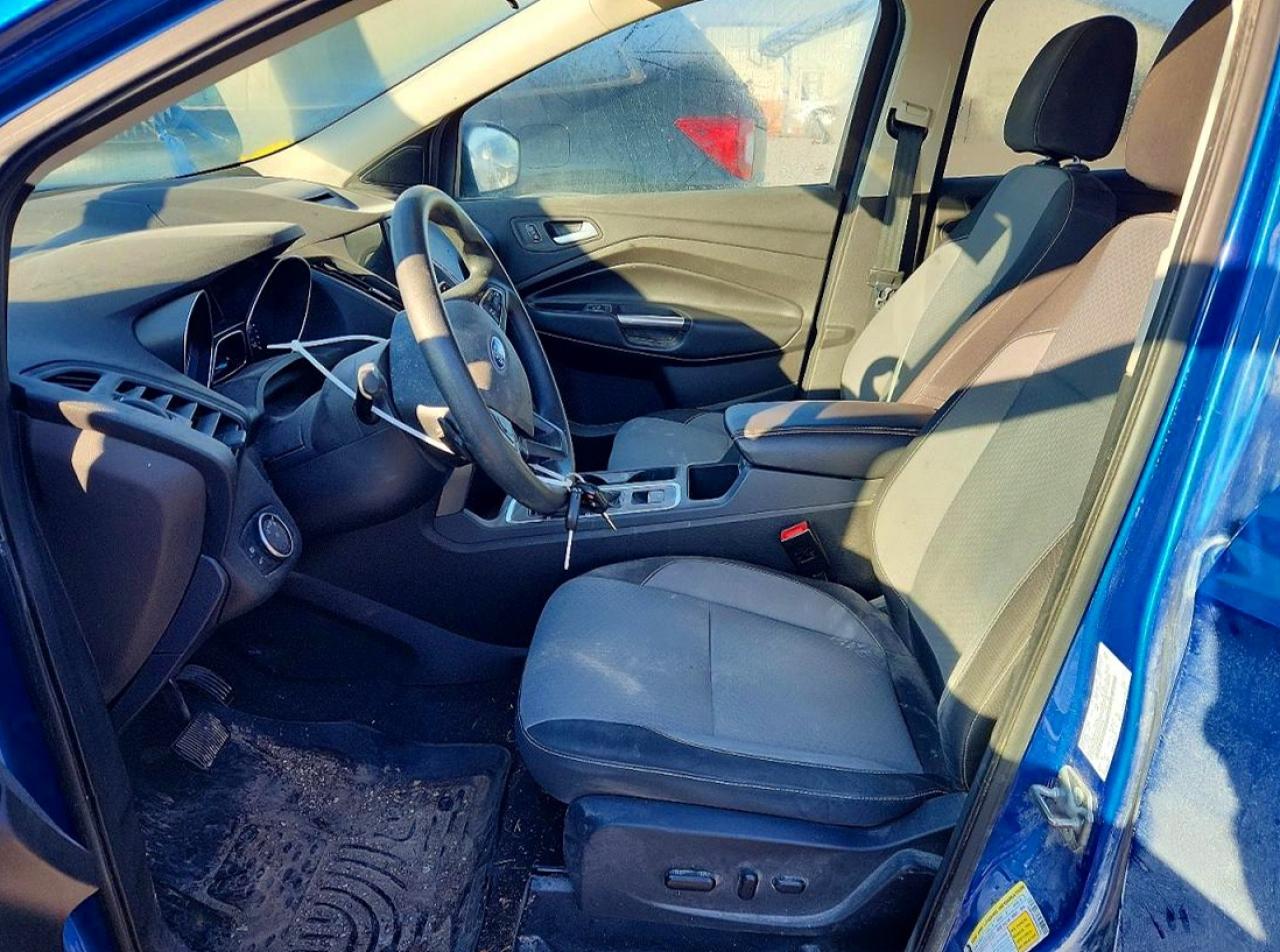 2017 FORD ESCAPE SE photo 13
