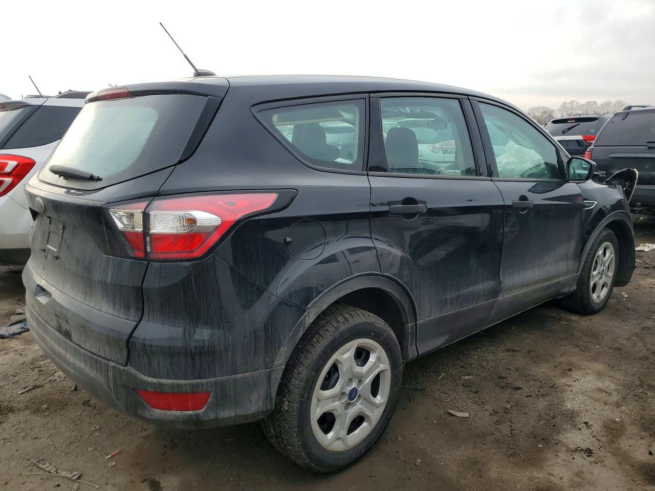 2018 FORD ESCAPE S photo 5