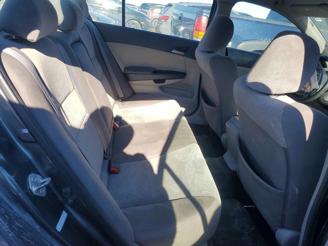 2010 HONDA ACCORD LX photo 10