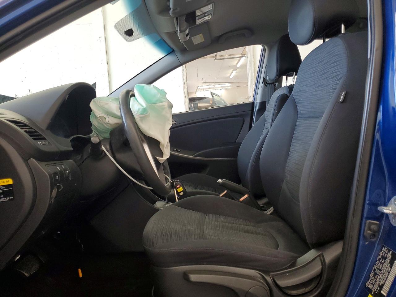 2016 HYUNDAI ACCENT SE photo 19