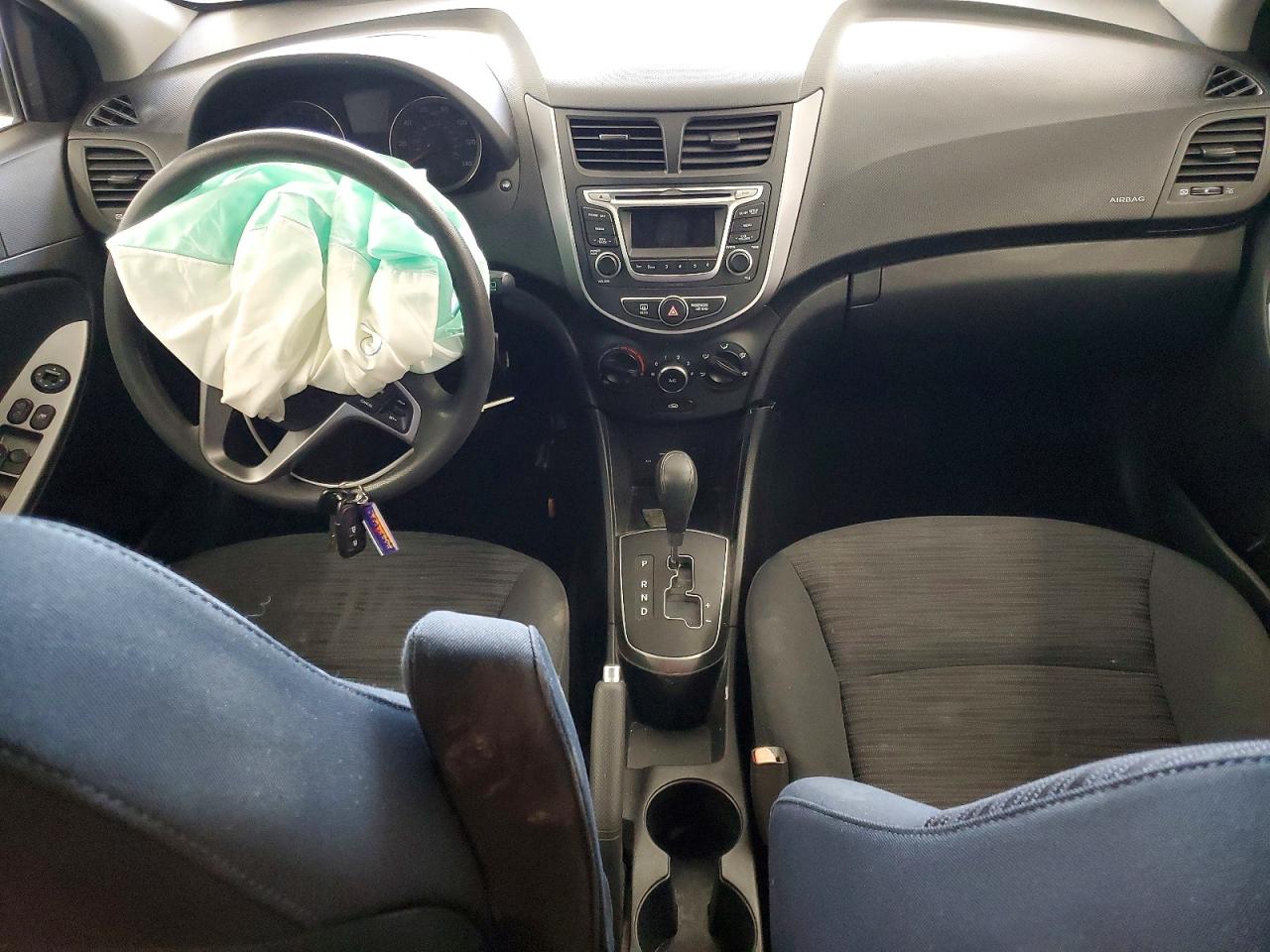2016 HYUNDAI ACCENT SE photo 22