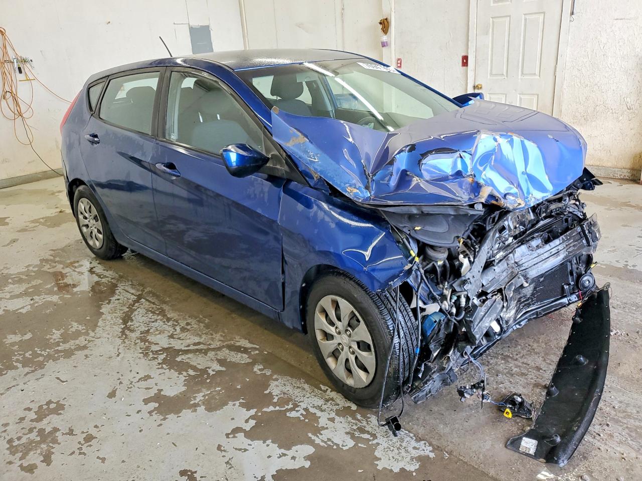 2016 HYUNDAI ACCENT SE photo 10
