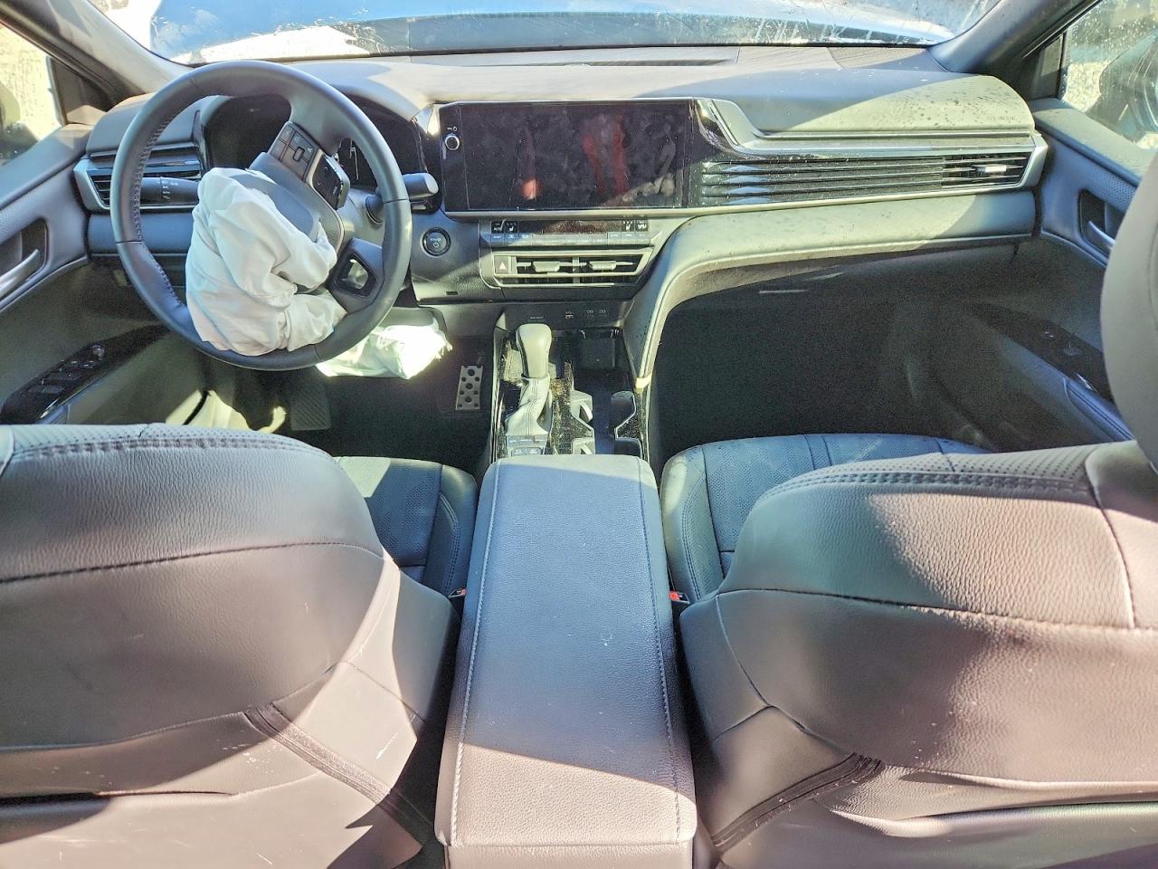 2025 TOYOTA CAMRY XSE photo 22