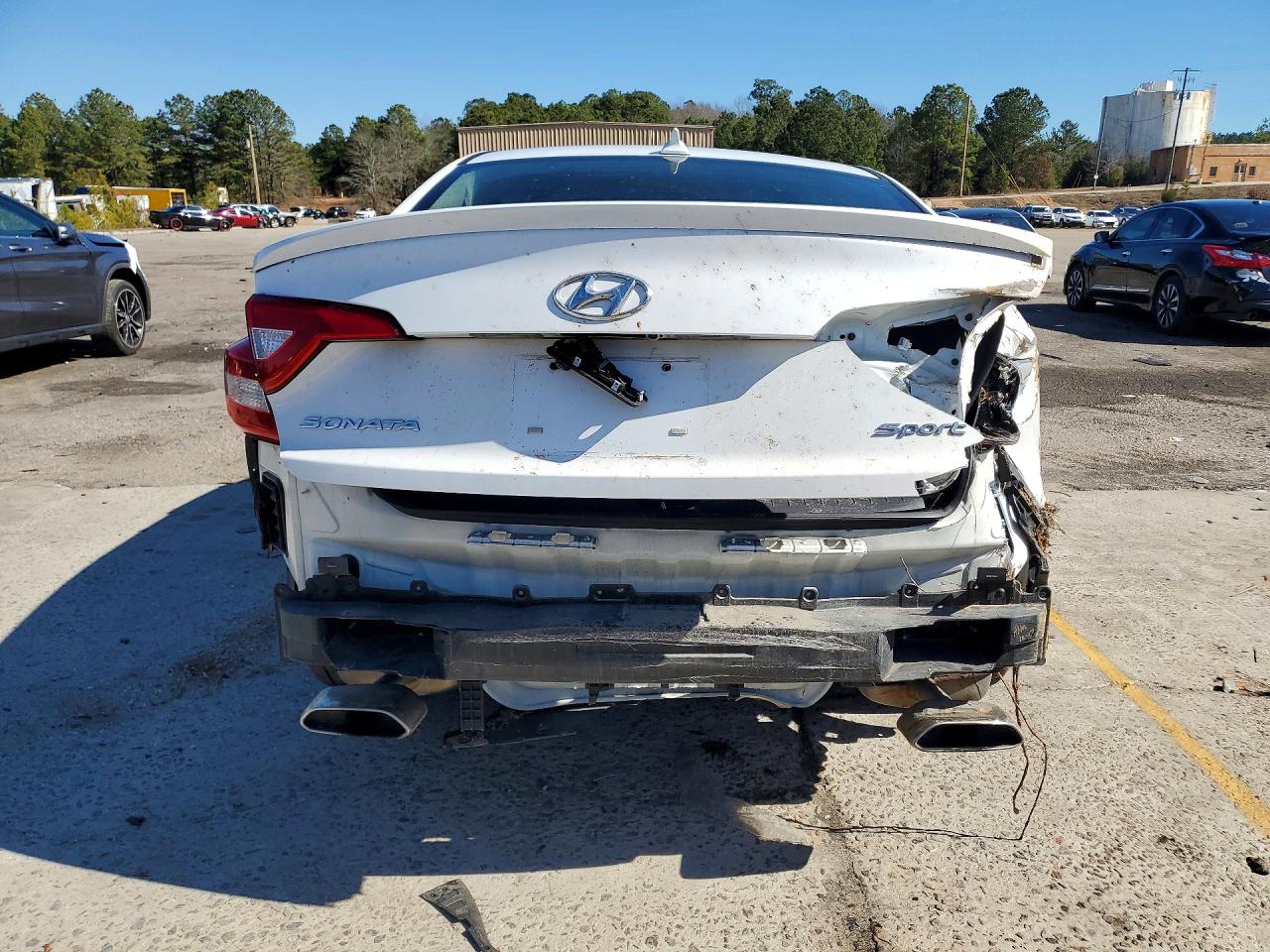 2017 HYUNDAI SONATA SPORT photo 11