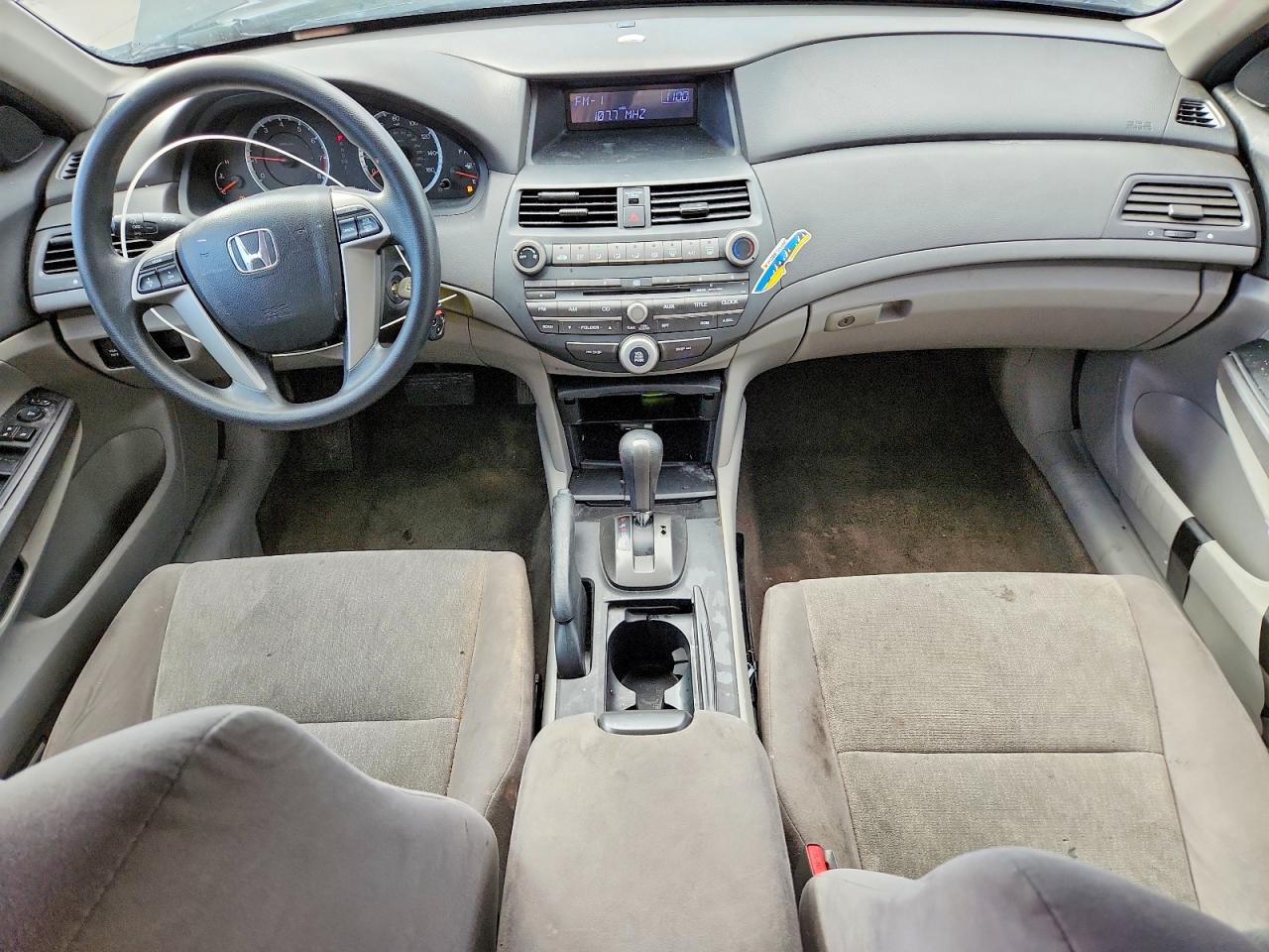 2010 HONDA ACCORD LX photo 15