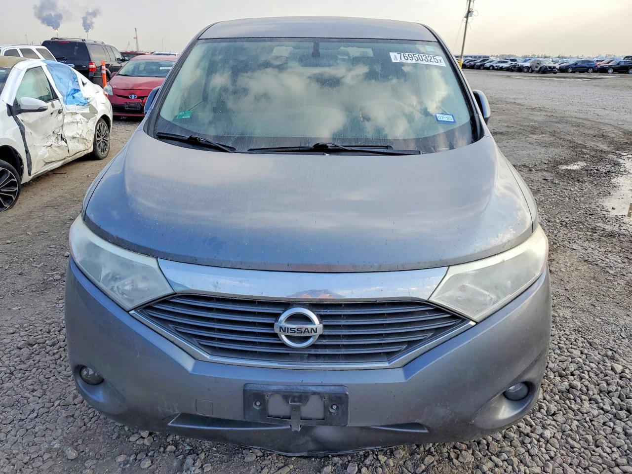 2015 NISSAN QUEST S photo 5