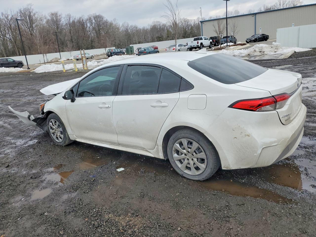 2021 TOYOTA COROLLA LE photo 2