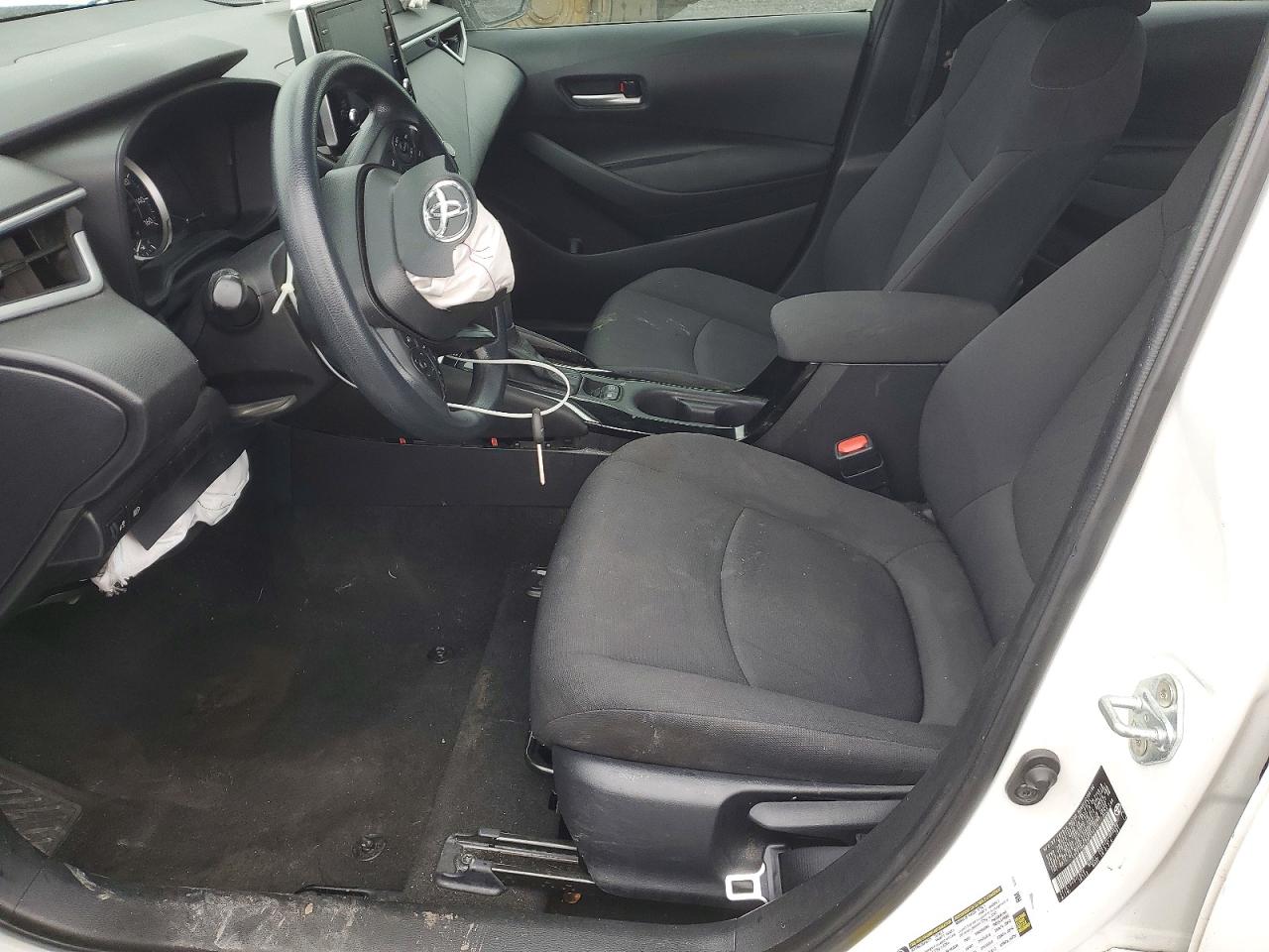 2021 TOYOTA COROLLA LE photo 7
