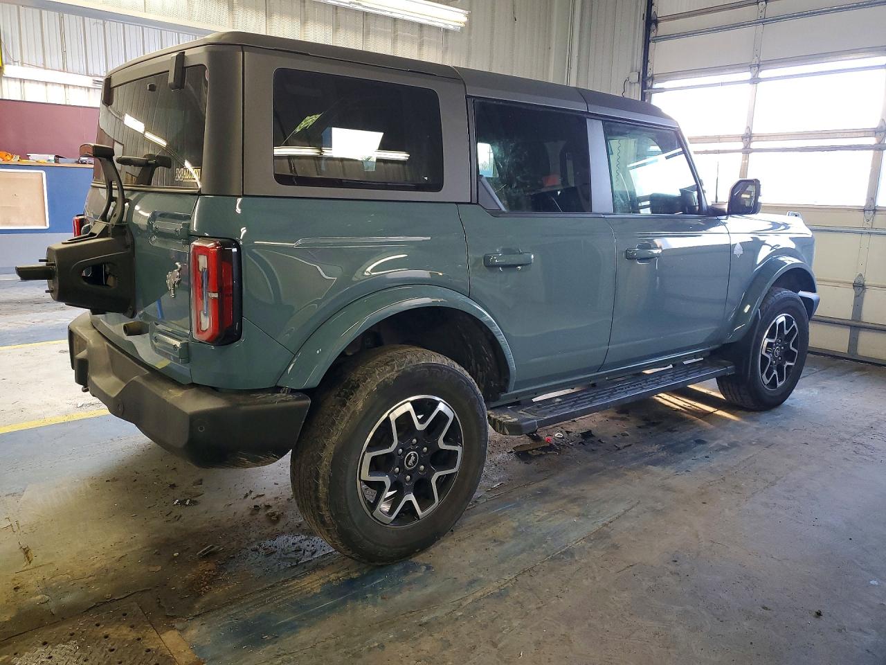 2022 FORD BRONCO BASE photo 3